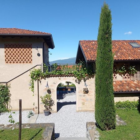 B&B Cascina La Cinciallegra Oggiono Exterior photo